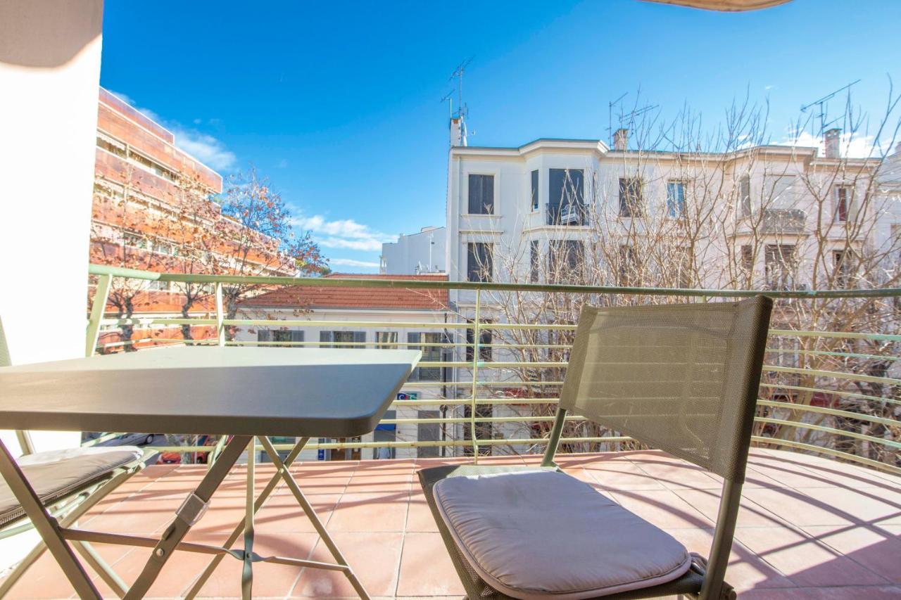 Robert Soleau Bright Design Flat Center Of Antibes Apartment Exterior photo